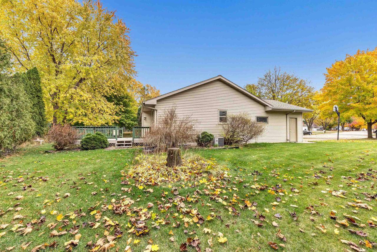 De Pere, WI 54115,1213 DANENA DRIVE