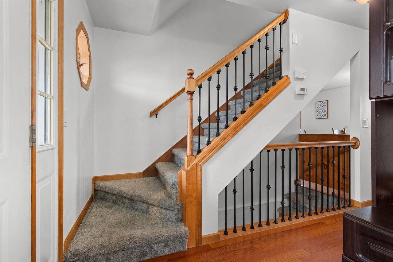 De Pere, WI 54115,2402 OLD IVY ROAD