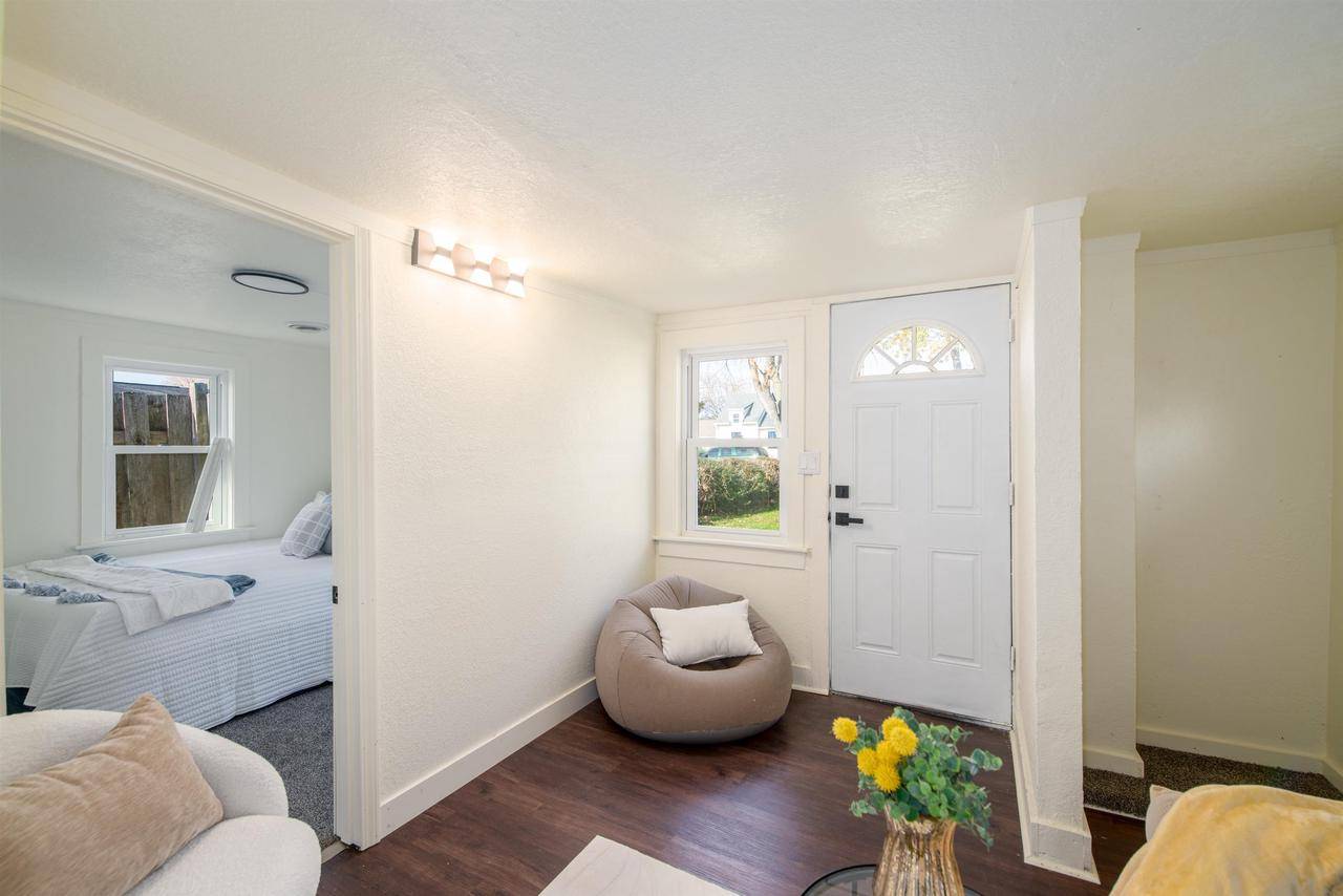 Appleton, WI 54914,1403 W SUMMER STREET