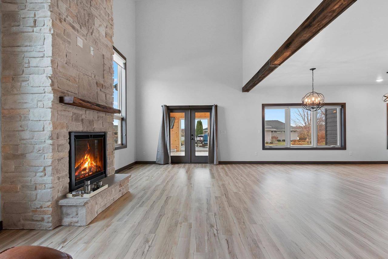 De Pere, WI 54115,837 RIVERS