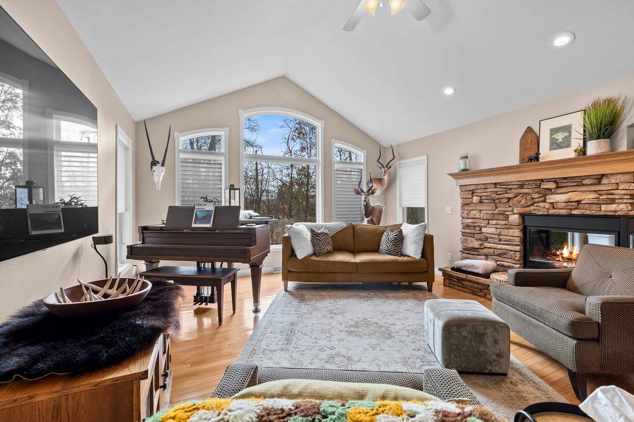 Amherst Jct, WI 54407,9457 WOODLAND CIRCLE