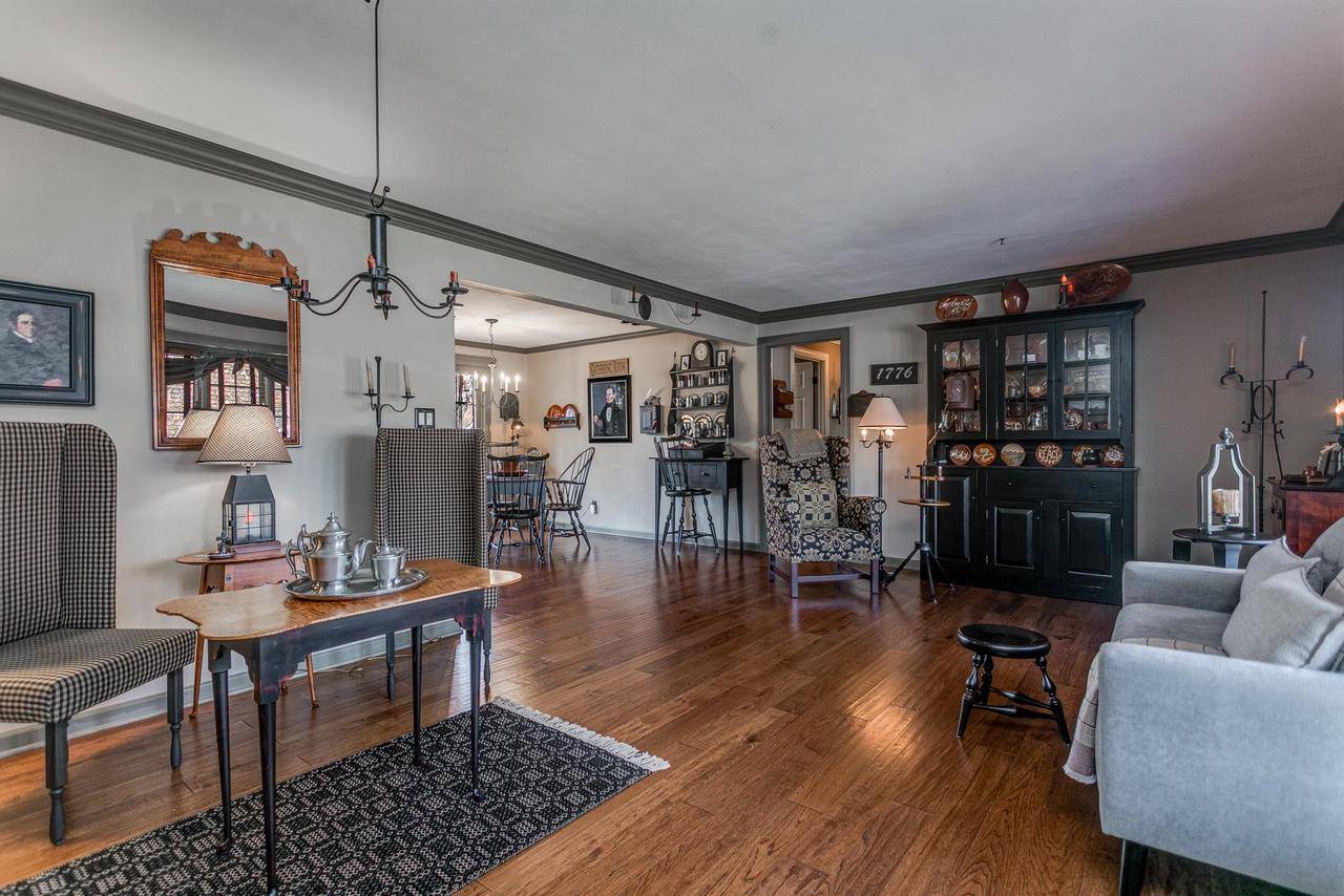 Little Chute, WI 54140,601 CAROL LYNN DRIVE