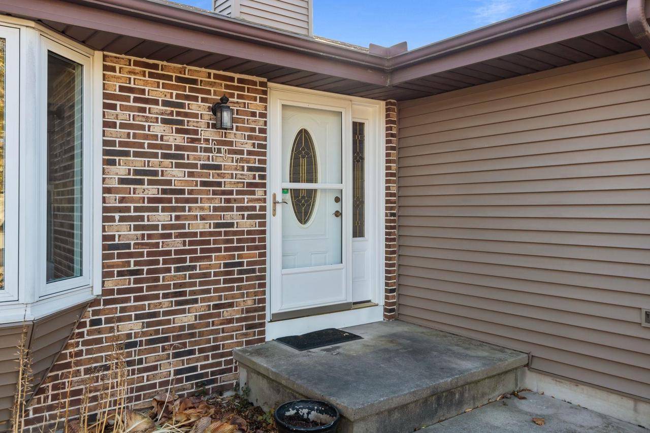 Neenah, WI 54956,1697 MARGEO DRIVE