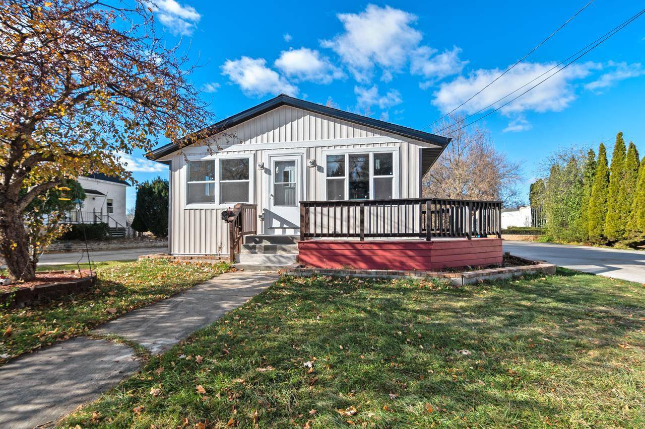 Green Bay, WI 54302,846 BELLEVUE STREET