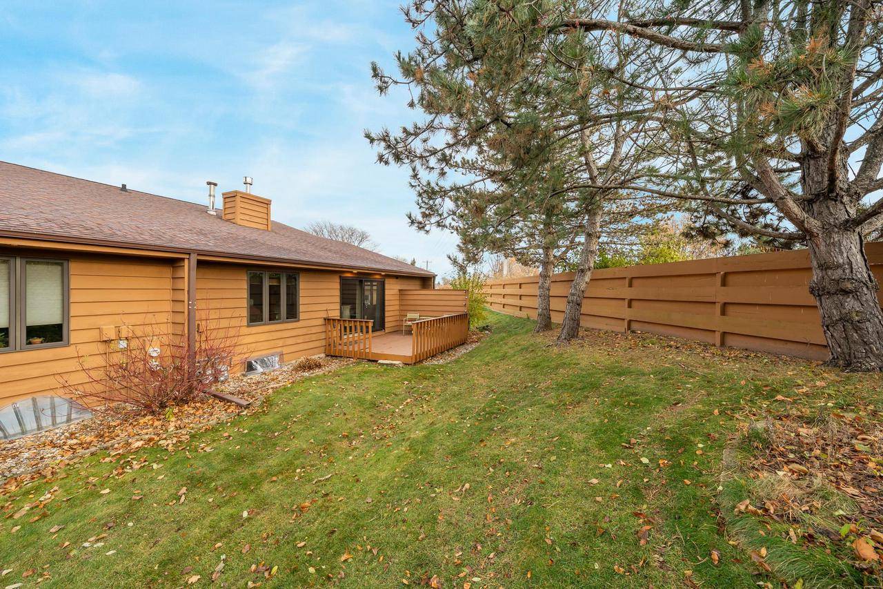 Appleton, WI 54911,909 E WINDFIELD PLACE #B