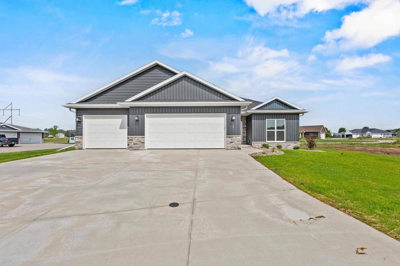 De Pere, WI 54115,733 TAMBOUR COURT