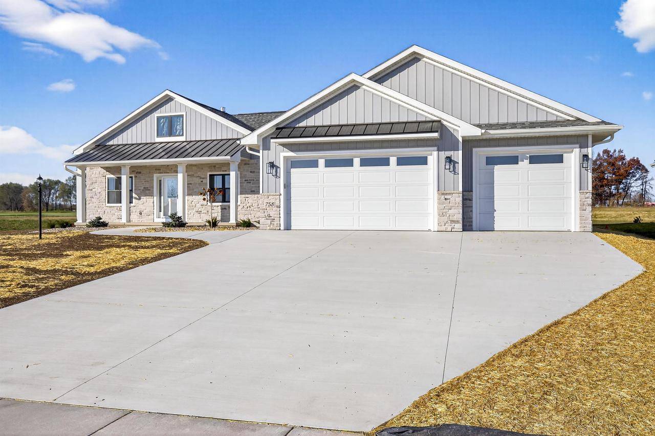 Wrightstown, WI 54180,758 ROYAL SAINT PATS DRIVE