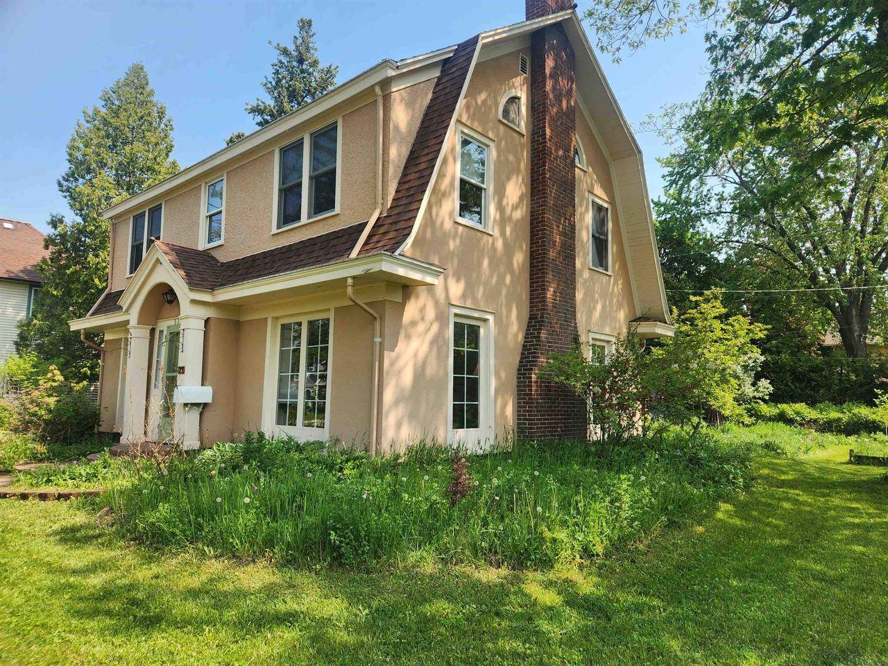 Ashland, WI 54806,822 MacArthur Ave