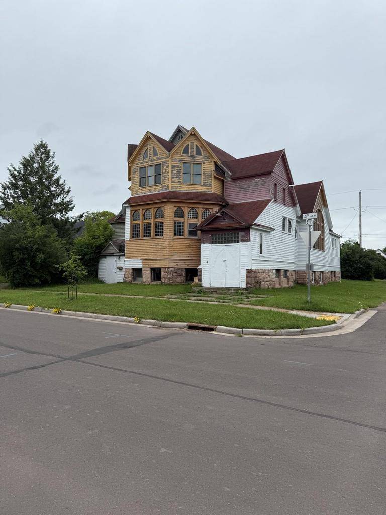 Ashland, WI 54806,801 4th Ave W