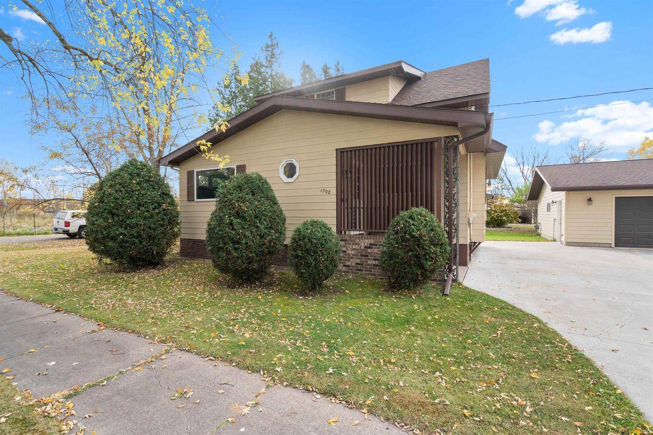 Superior, WI 54880,1702 N 60th St