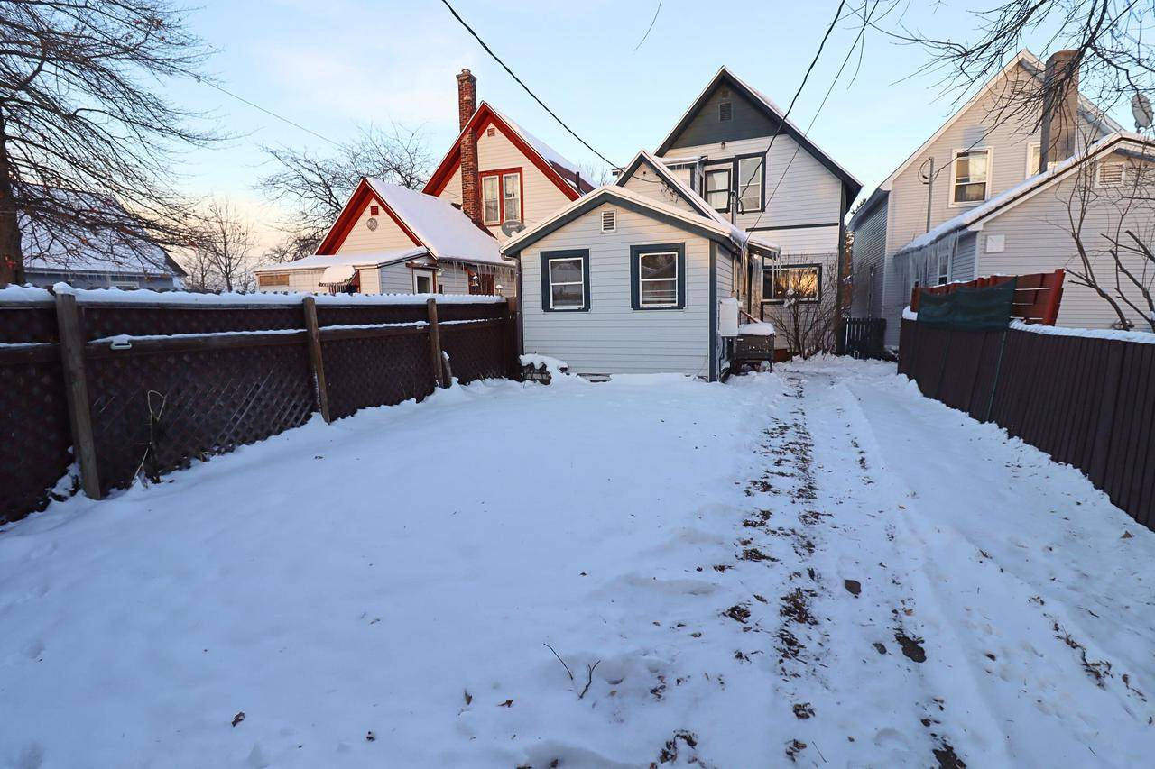 Ashland, WI 54806,417 7th Ave E