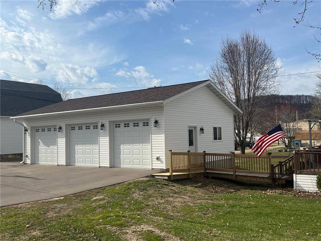 Elmwood, WI 54740,231 S Woodworth Street