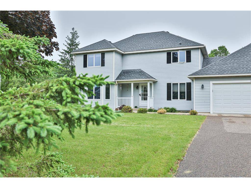 Hudson, WI 54016,922 Ridge Pass