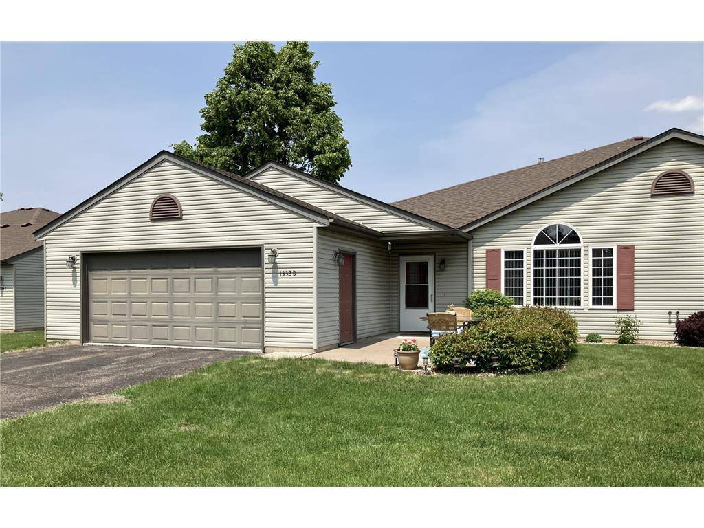Hudson, WI 54016,1332D Carriage Drive