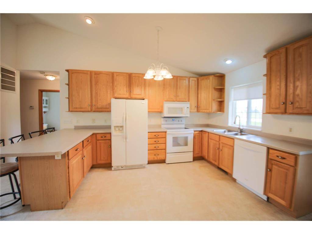 New Richmond, WI 54017,944 West Edge Place #15