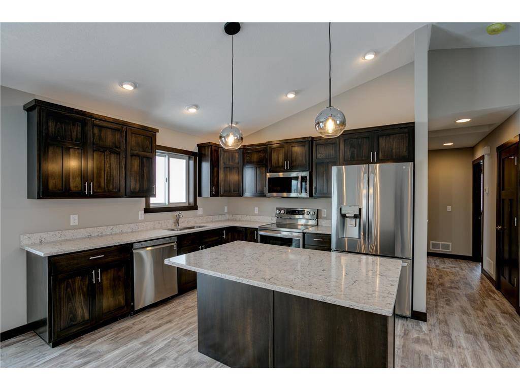 New Richmond, WI 54017,492 Coyote Way