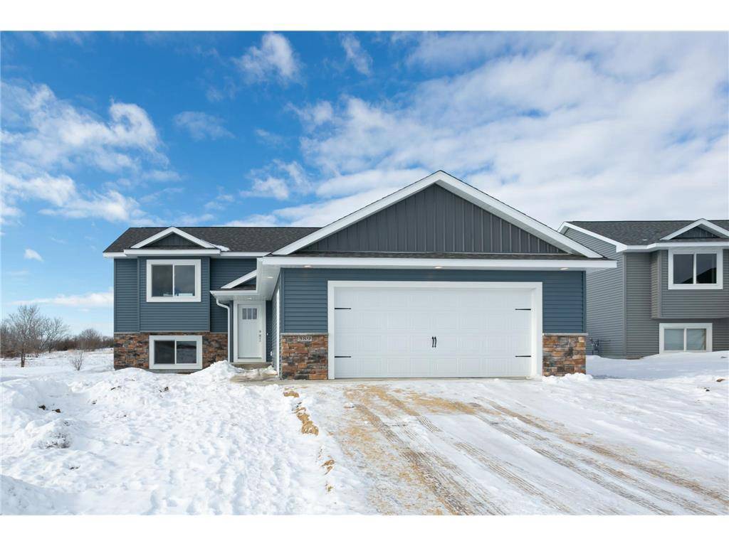 New Richmond, WI 54017,492 Coyote Way