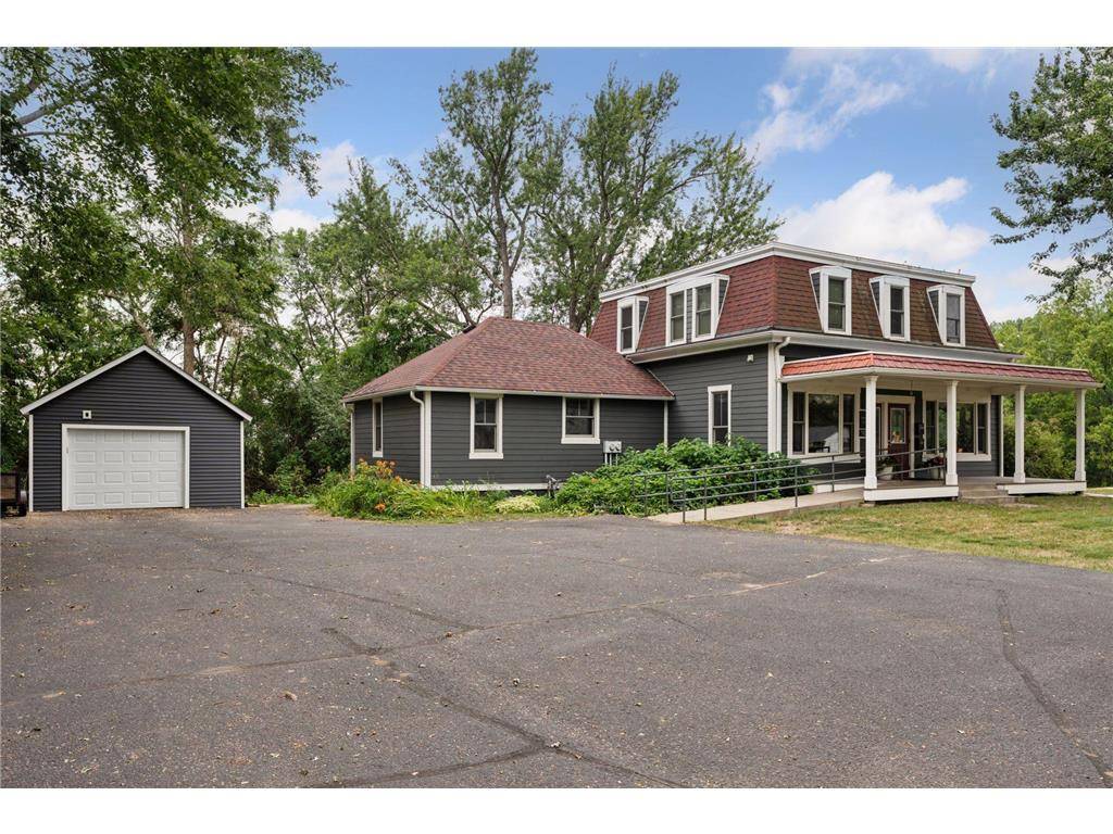 New Richmond, WI 54017,114 E 6th Street