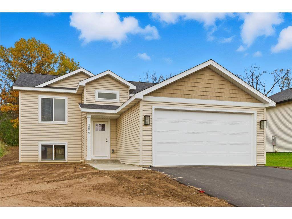 Roberts, WI 54023,256 Dakota Avenue