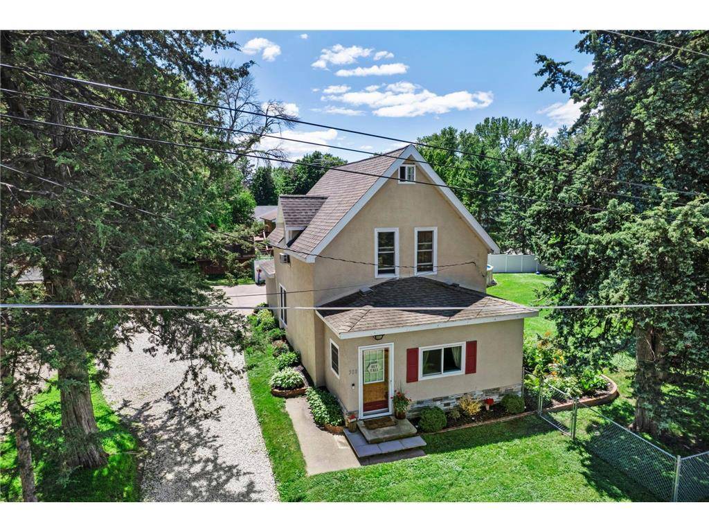 Forest Lake, MN 55025,308 8th Avenue