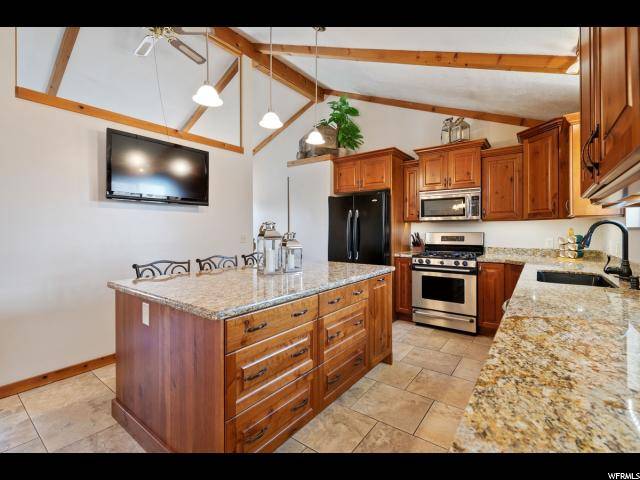 South Jordan, UT 84009,9802 S IVERNESS CIR