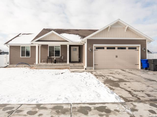 Grantsville, UT 84029,216 DUSKY DR E #205