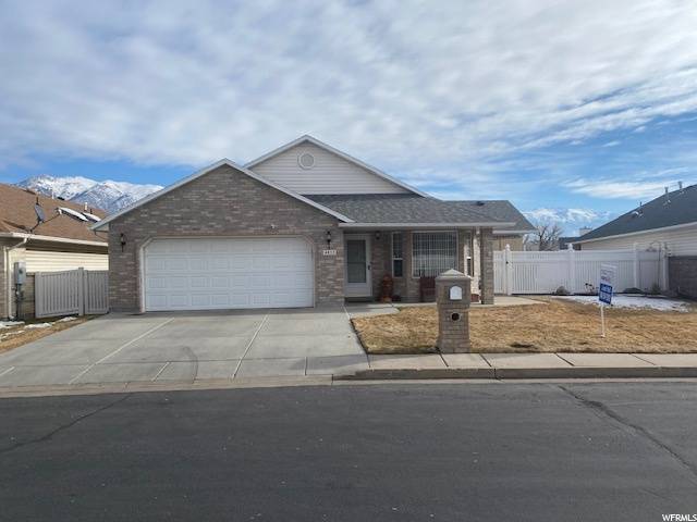 Riverdale, UT 84405,4022 MEADOW WOOD DR