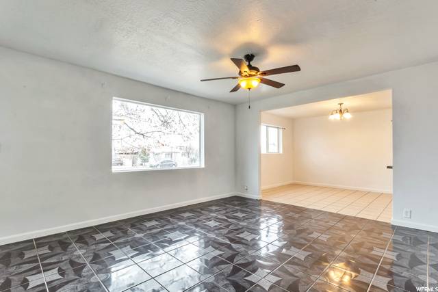 Kearns, UT 84118,4745 W 4865 S