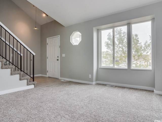 Salt Lake City, UT 84118,5782 S STONE FLOWER WAY W