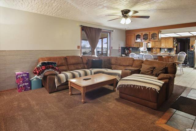 Hooper, UT 84315,5577 W 4000 S