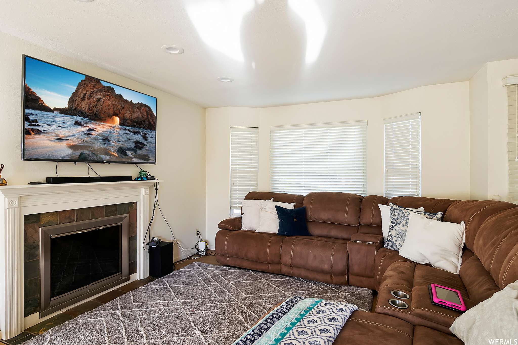 Salt Lake City, UT 84104,923 W PIONEER CIR S