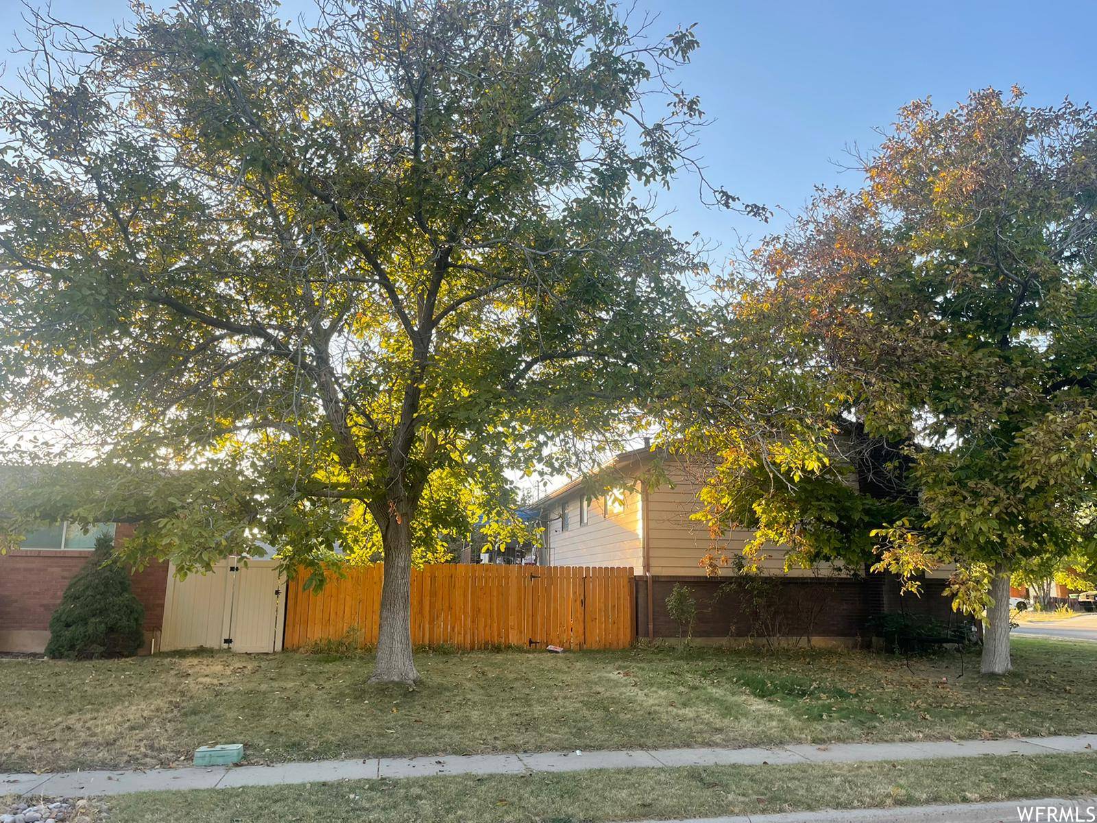 Roy, UT 84067,2411 W 4900 S
