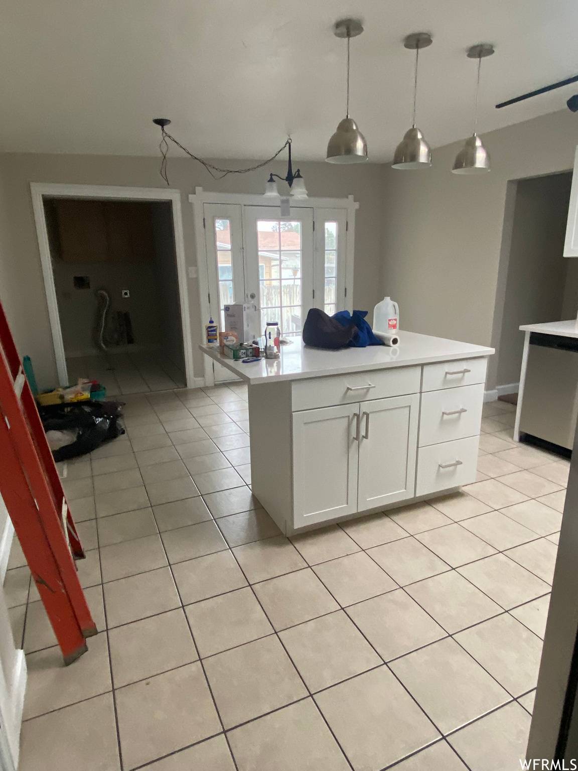 Woods Cross, UT 84087,2008 S 700 W