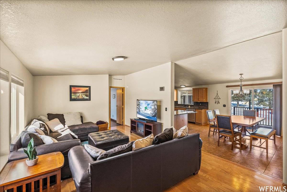 Kamas, UT 84036,35 E 610 SOUTH S