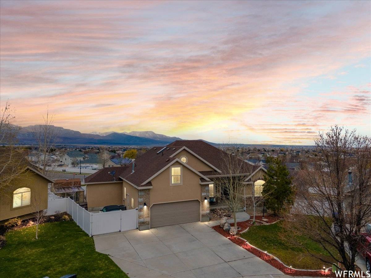 Herriman, UT 84096,5736 W SILVER ROSE CIR