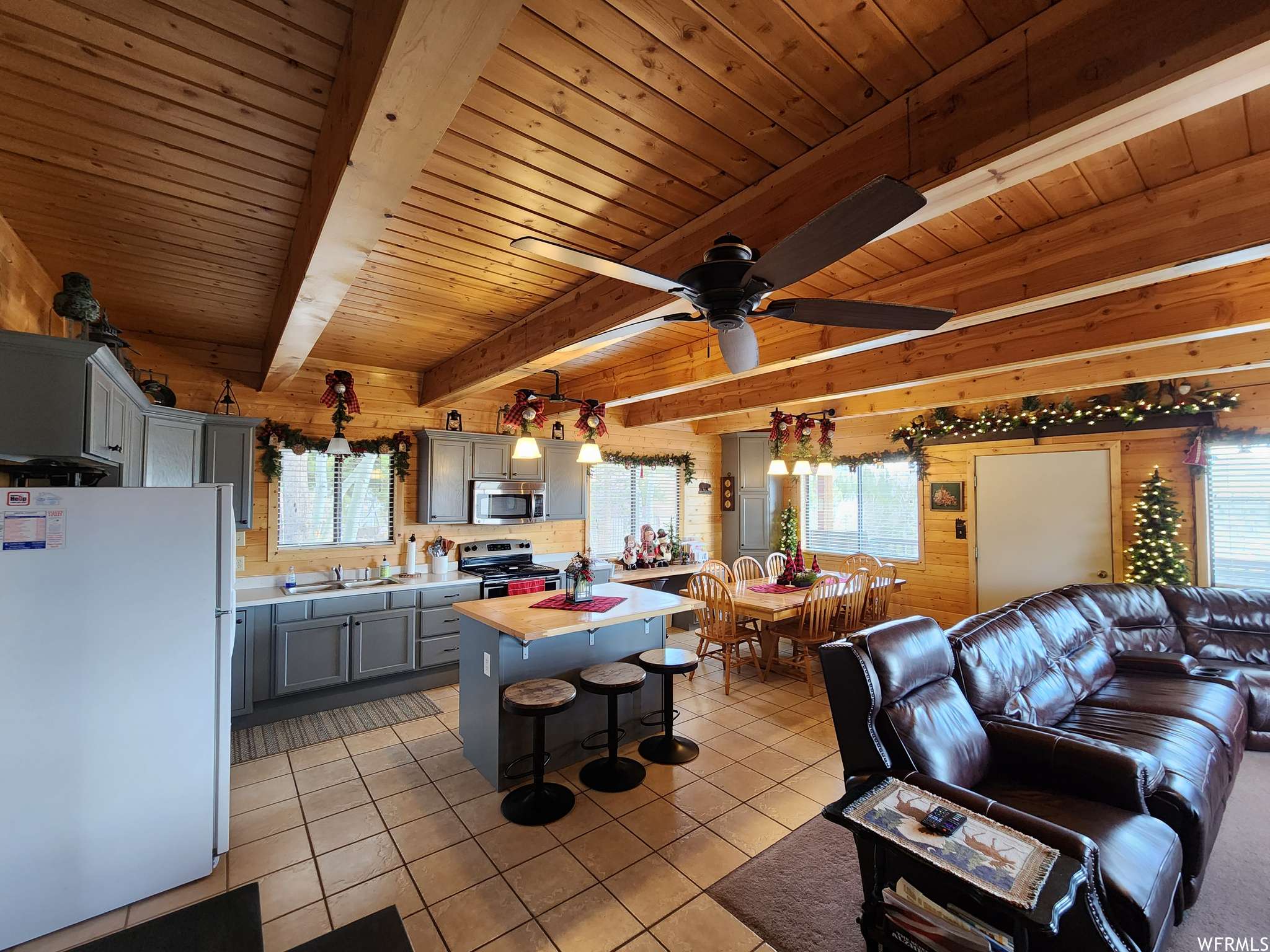 Kamas, UT 84036,5775 PINEVIEW LOOP #933