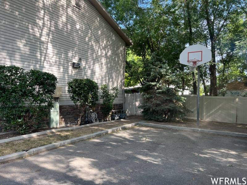Midvale, UT 84047,629 W ALLEN CV S #206