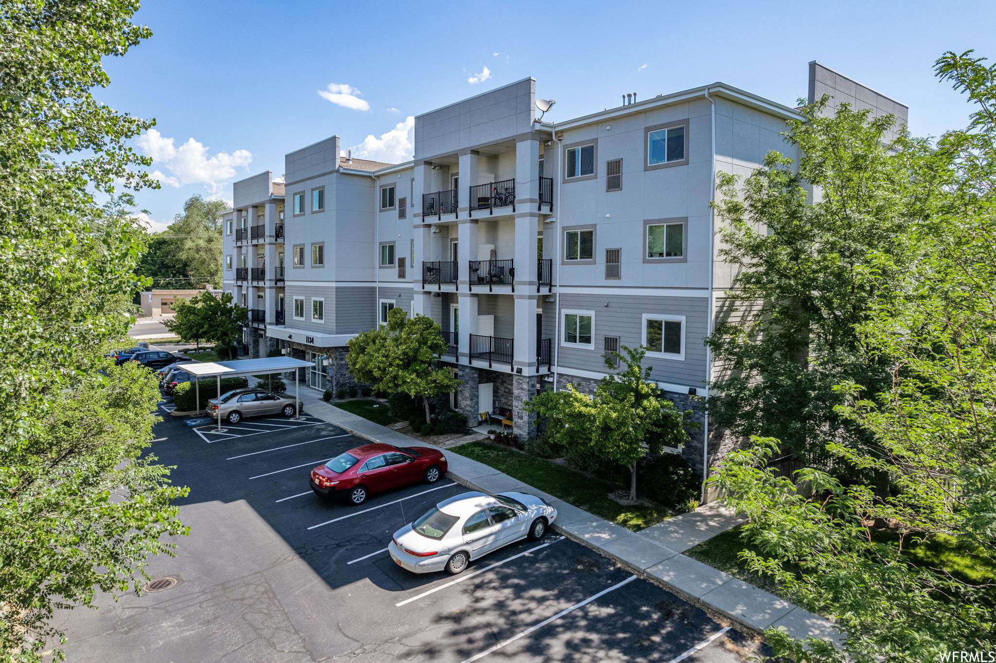 Salt Lake City, UT 84106,1134 E 3300 S #216