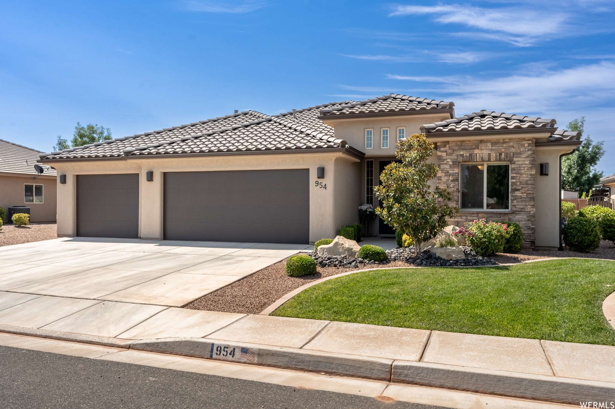 Washington, UT 84780,954 E 3850 S