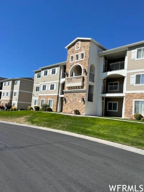 Saratoga Springs, UT 84045,1883 N CREST RD.