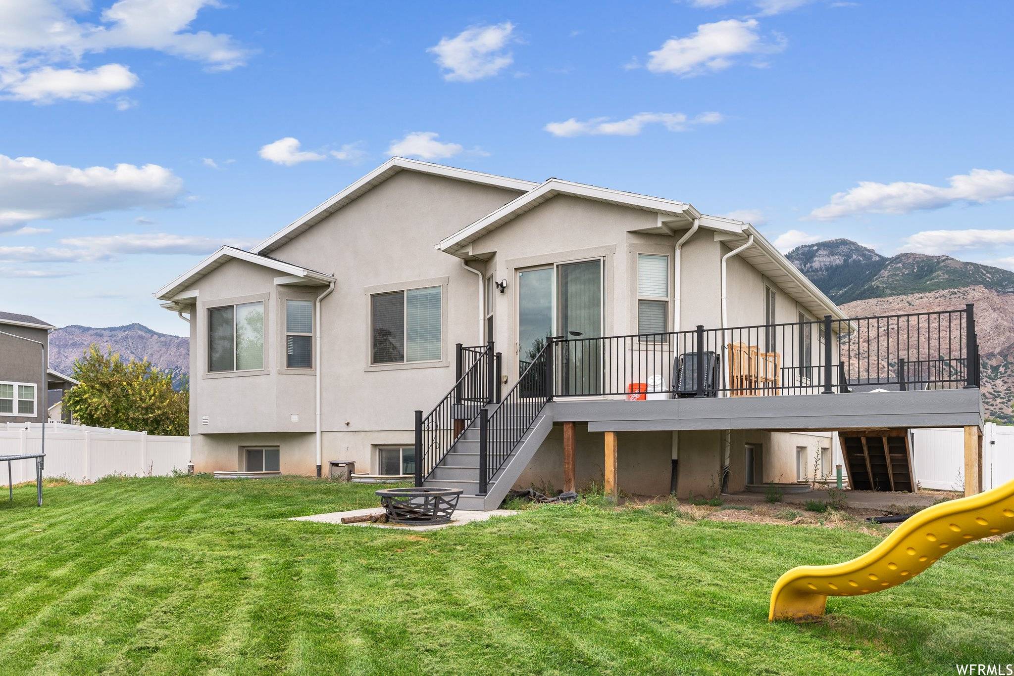 Harrisville, UT 84404,945 N MARSHAL LN