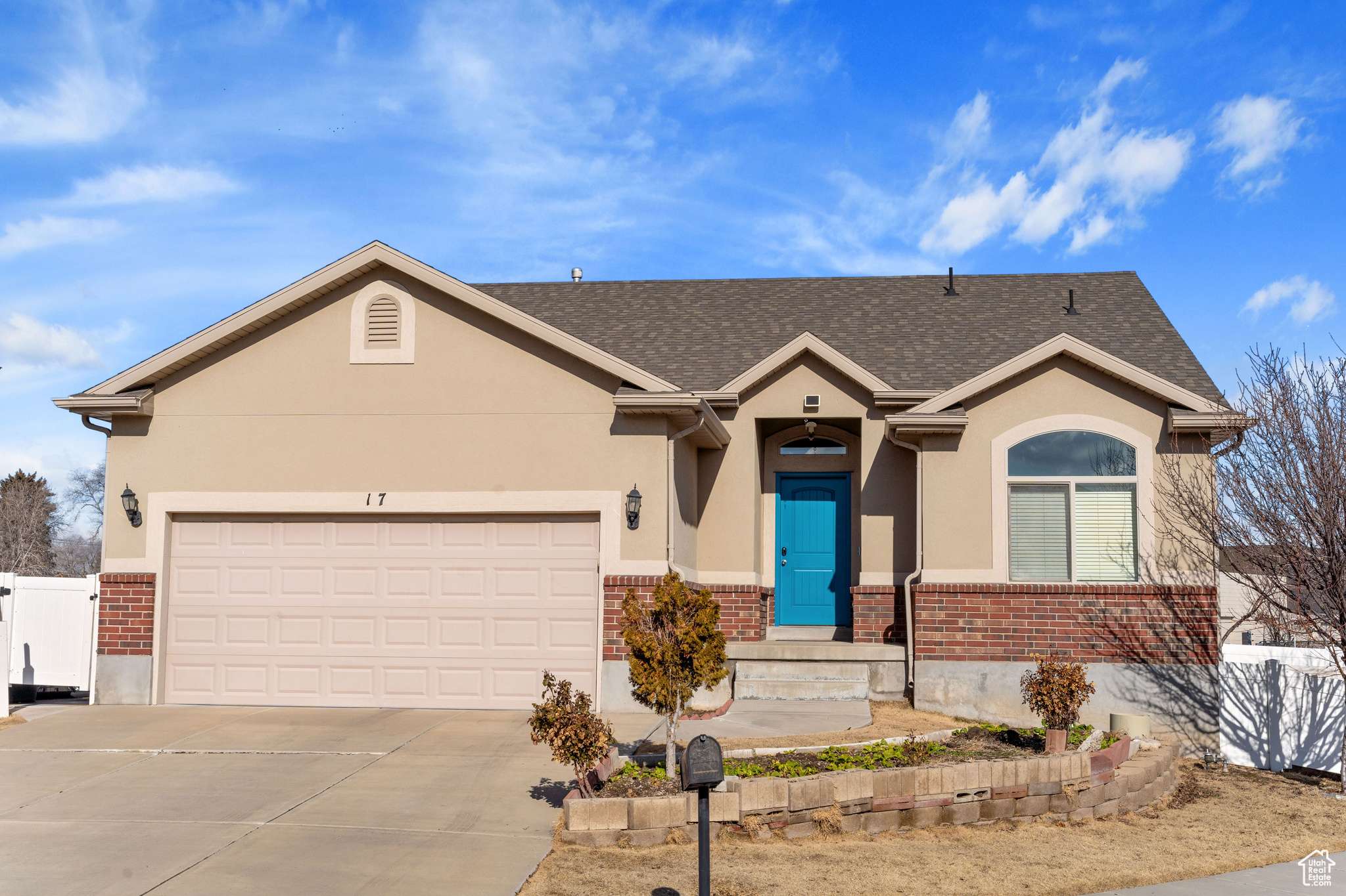 Murray, UT 84107,17 E HANAUER PL S