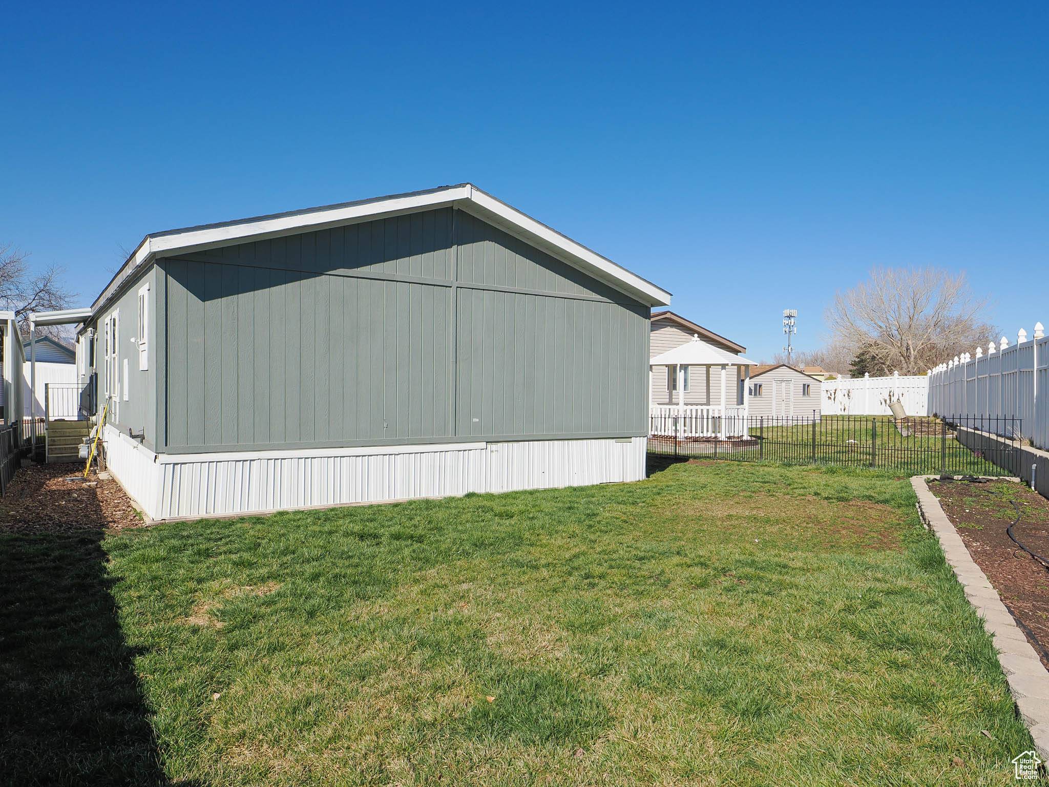 Murray, UT 84107,299 E VAGABOND DR S #126