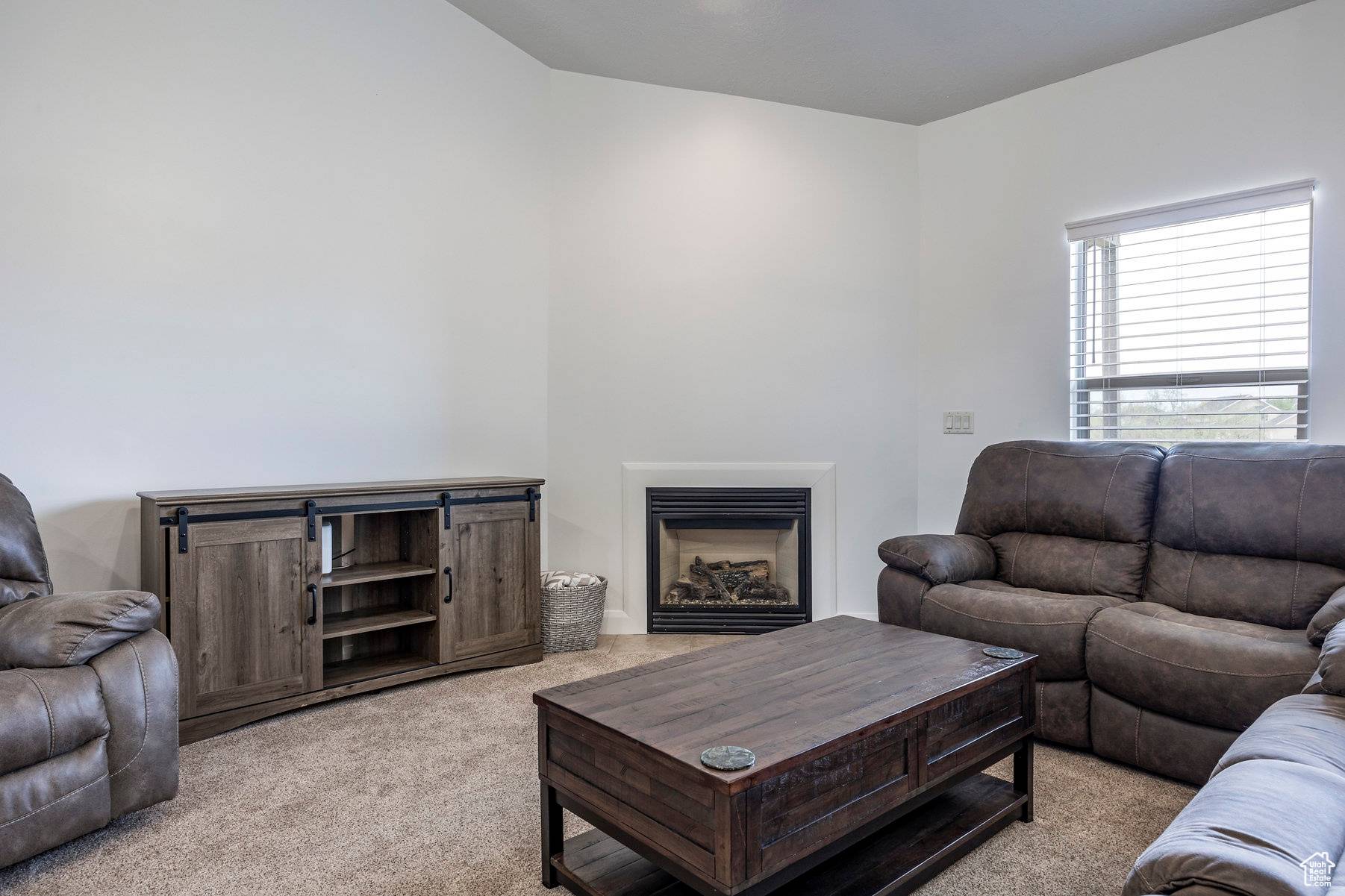 Hooper, UT 84315,5233 S 6150 W