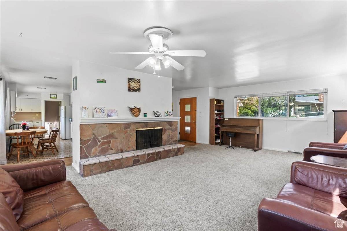 Provo, UT 84604,1220 ASH AVE