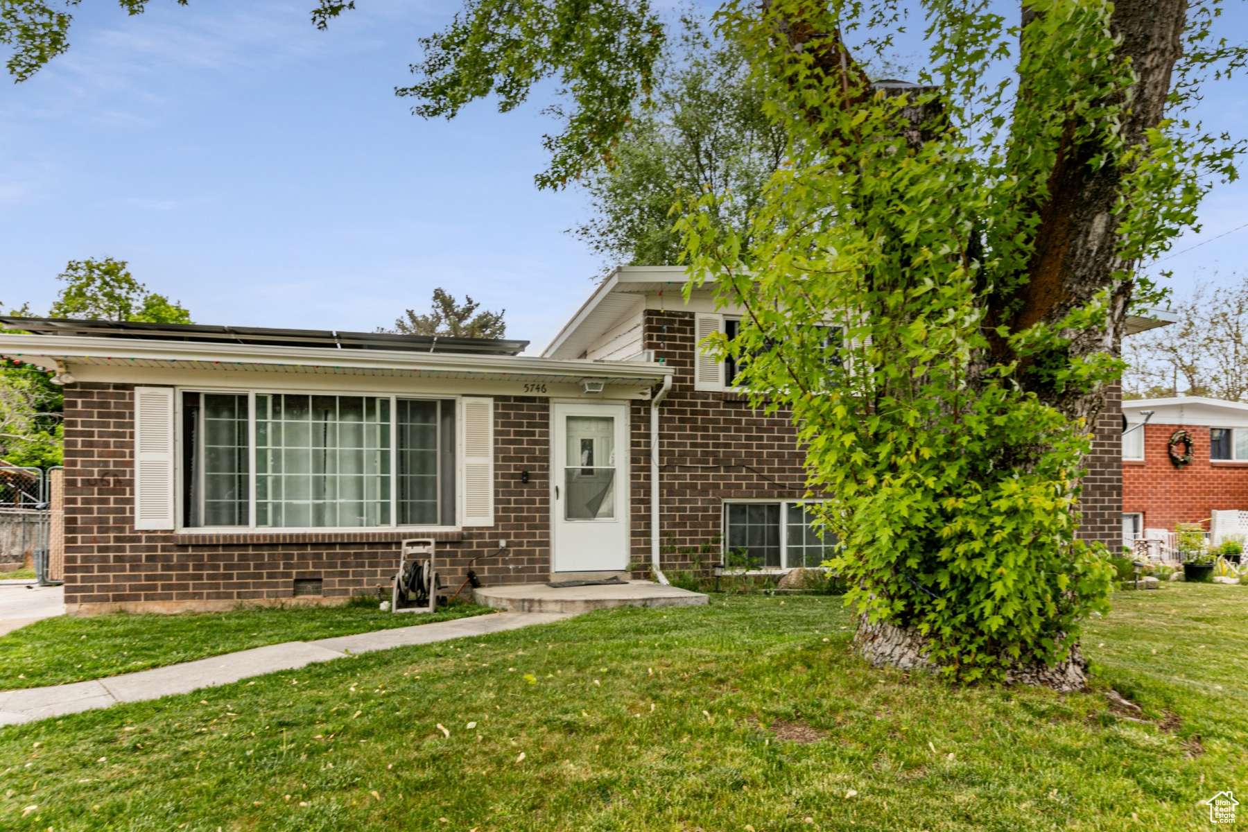 Roy, UT 84067,5746 S 2550 W