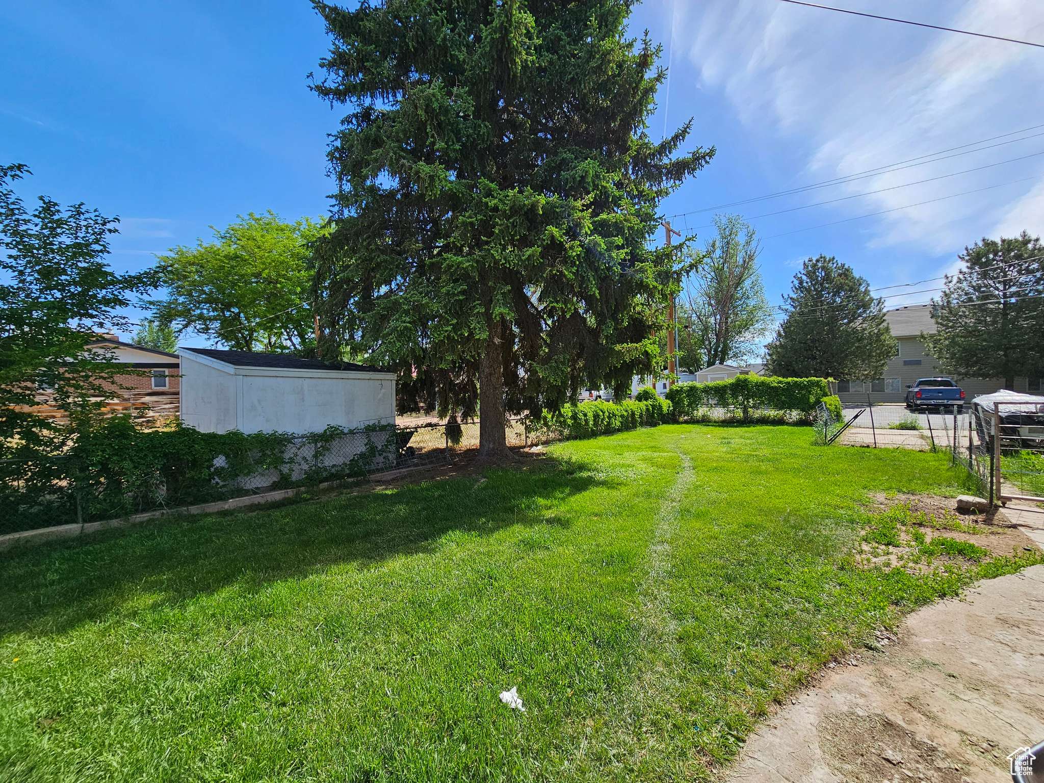 Roosevelt, UT 84066,169 S STATE ST