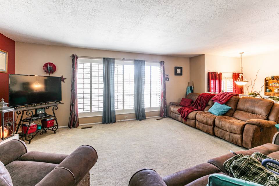 Roy, UT 84067,4426 S 1620 W