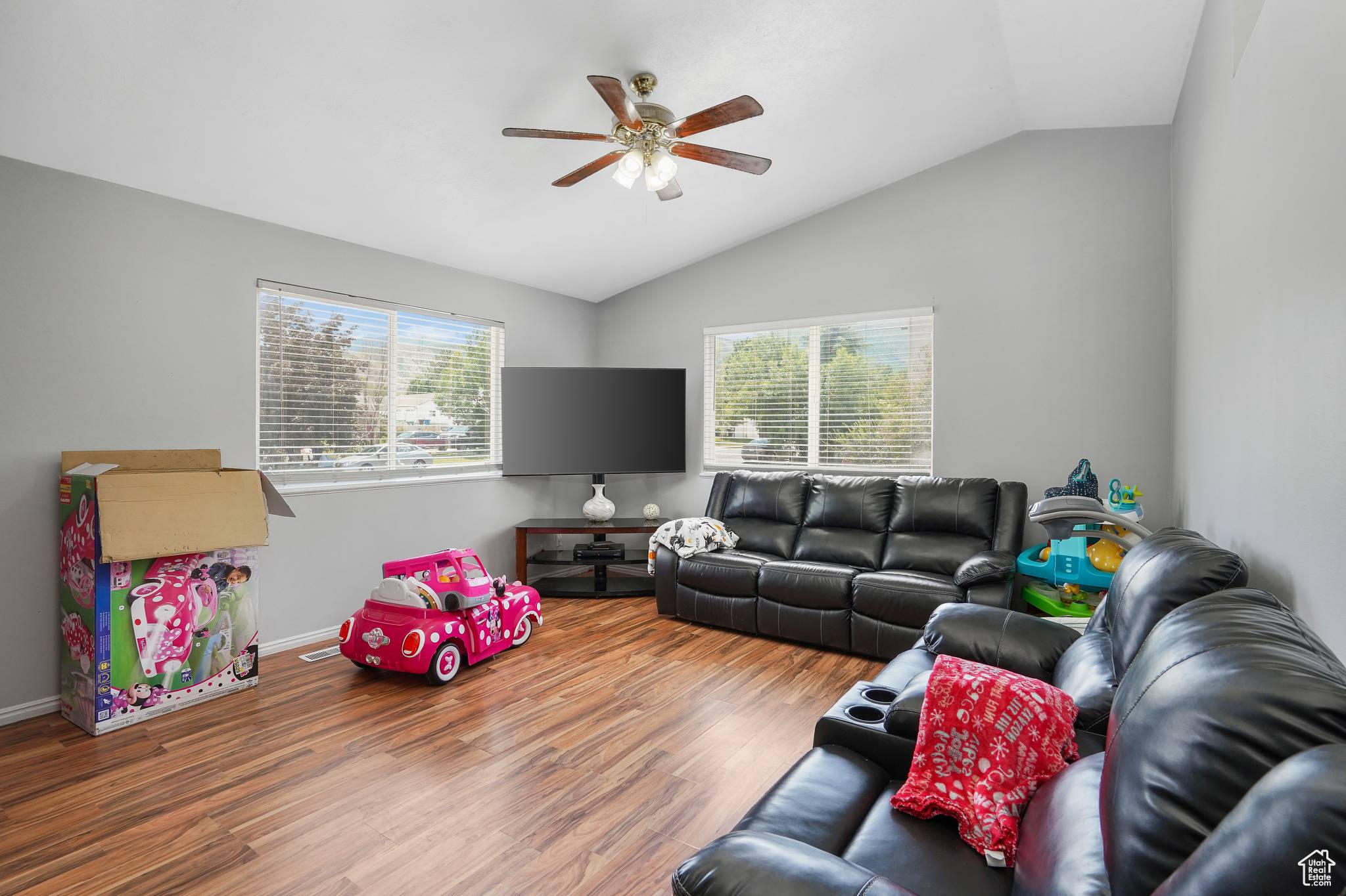 Payson, UT 84651,1206 S 880 W