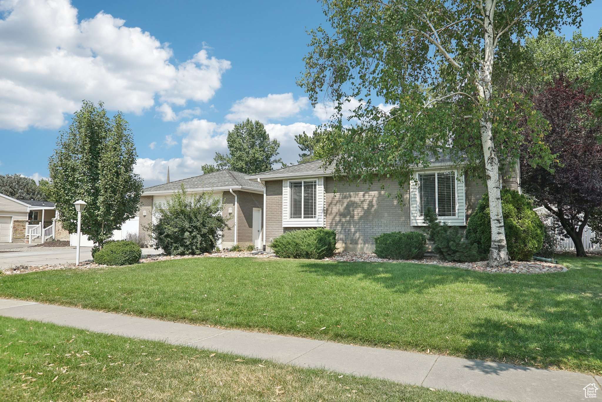 Sandy, UT 84092,9867 S WILDFLOWER RD
